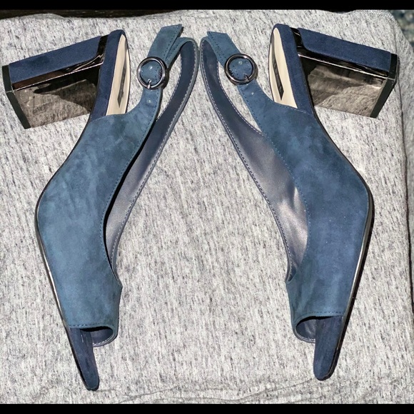 Heels - Picture 5 of 7